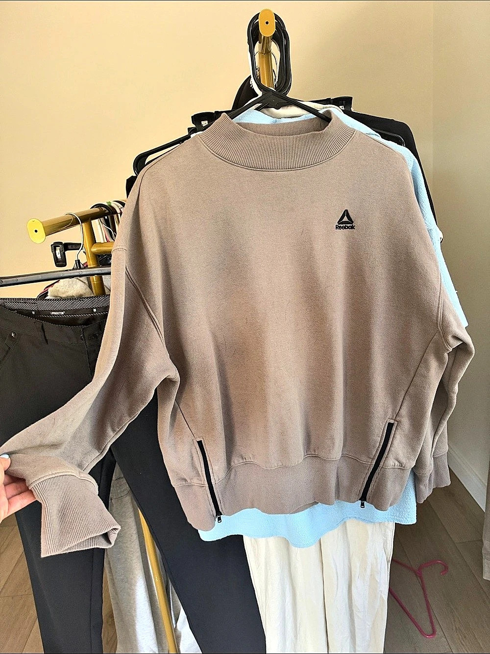 Reebok Fleece Quarter-Zip Sweatshirt in Brown Small